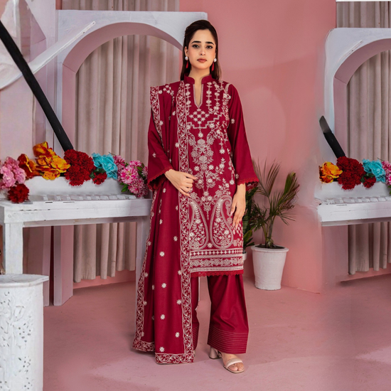 POPUS Embroidered Danak Suit with Shawl