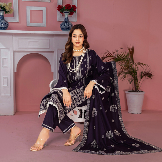 POPUS Embroidered Danak Suit with Shawl