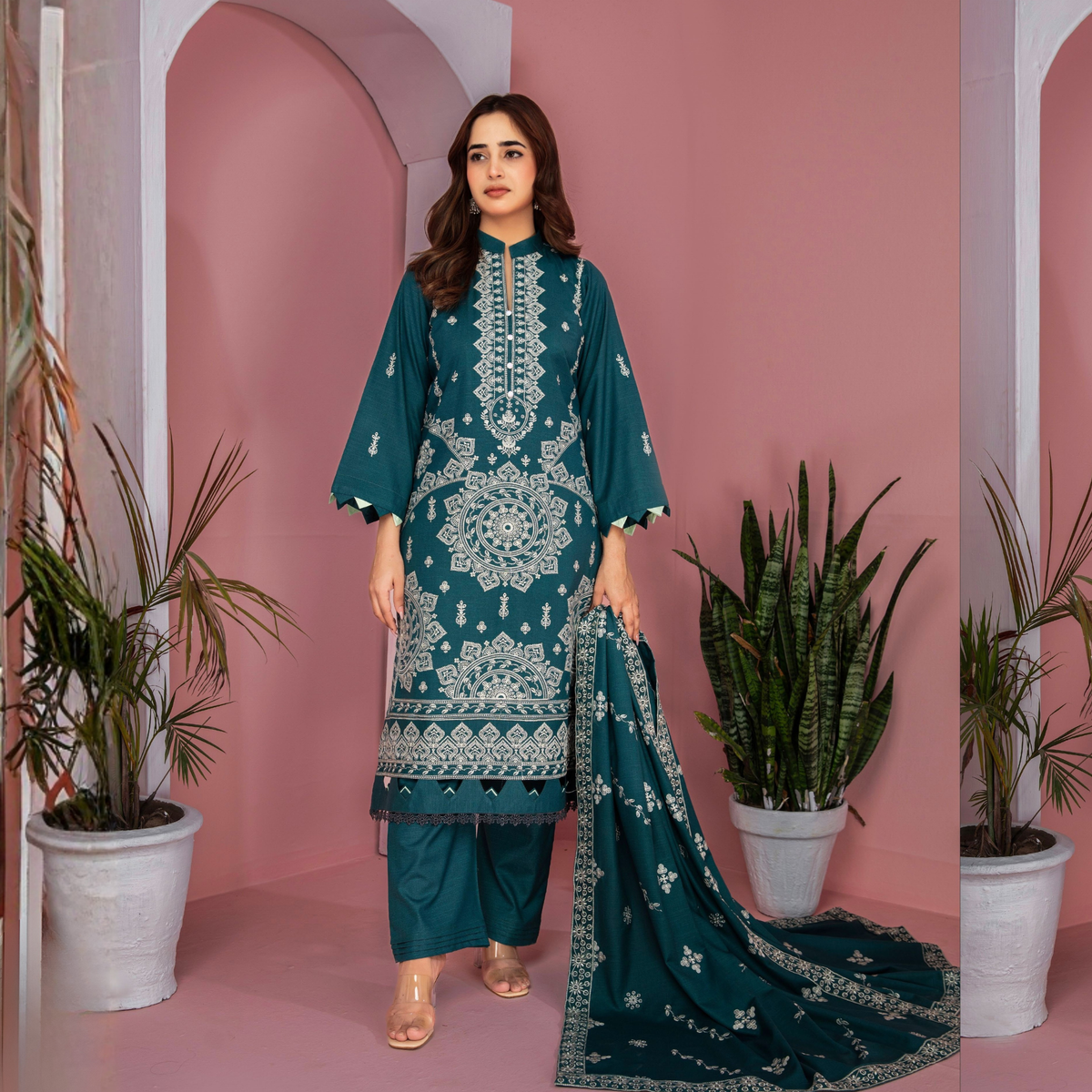 POPUS Embroidered Danak Suit with Shawl