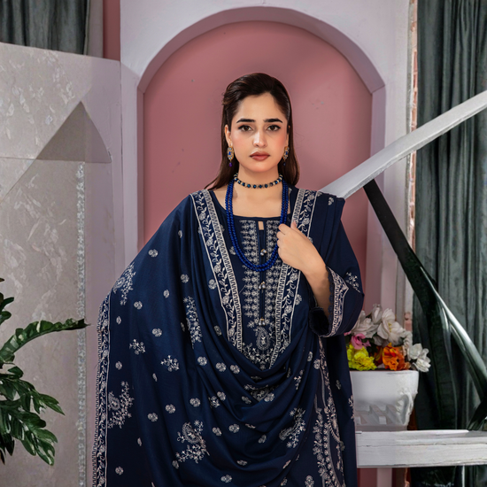 POPUS Embroidered Danak Suit with Shawl
