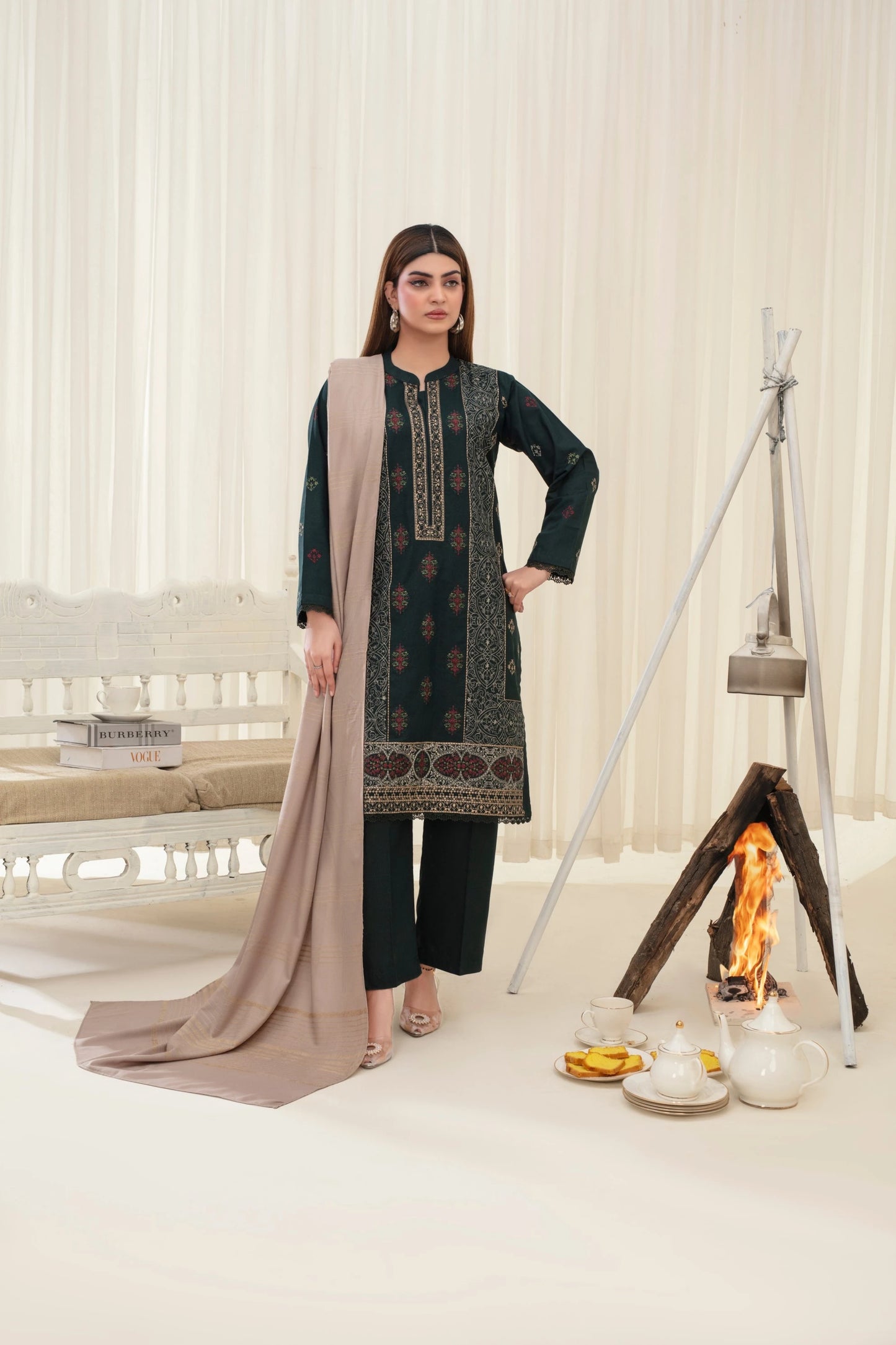 Popus Karandi By Karandi Embroidery Three Piece Suit With Soft Velvet Shawl