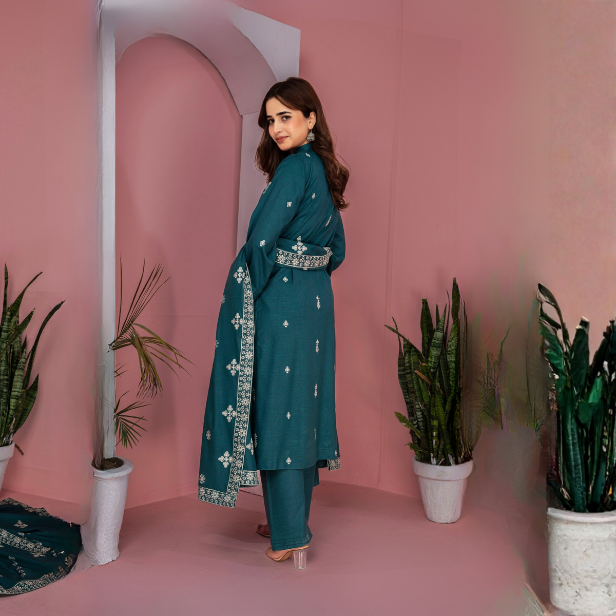 POPUS Embroidered Danak Suit with Shawl