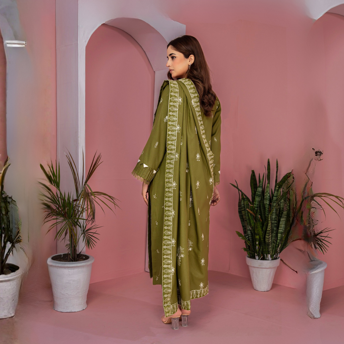 POPUS Embroidered Danak Suit with Shawl