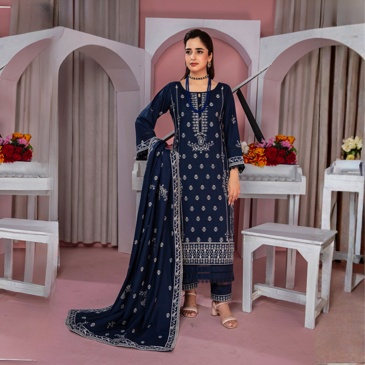 POPUS Embroidered Danak Suit with Shawl